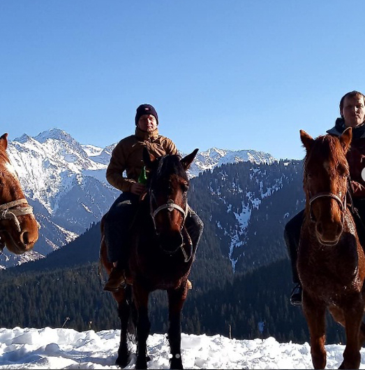 horse riding tours Karakol