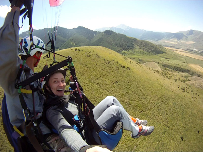 Karakol paragliding